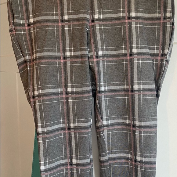 Torrid Grey Plaid Pixie Pant Plus Size 22 - Picture 2 of 7
